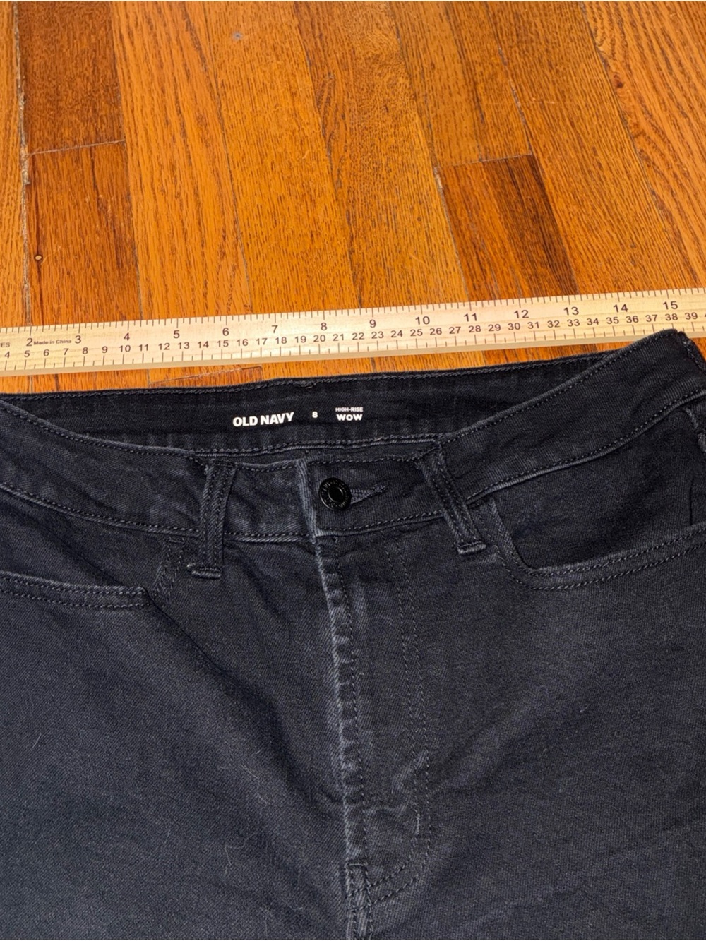 Old Navy Black Women's Bermuda Shorts - Cuffed Hem - Picture 8 of 10